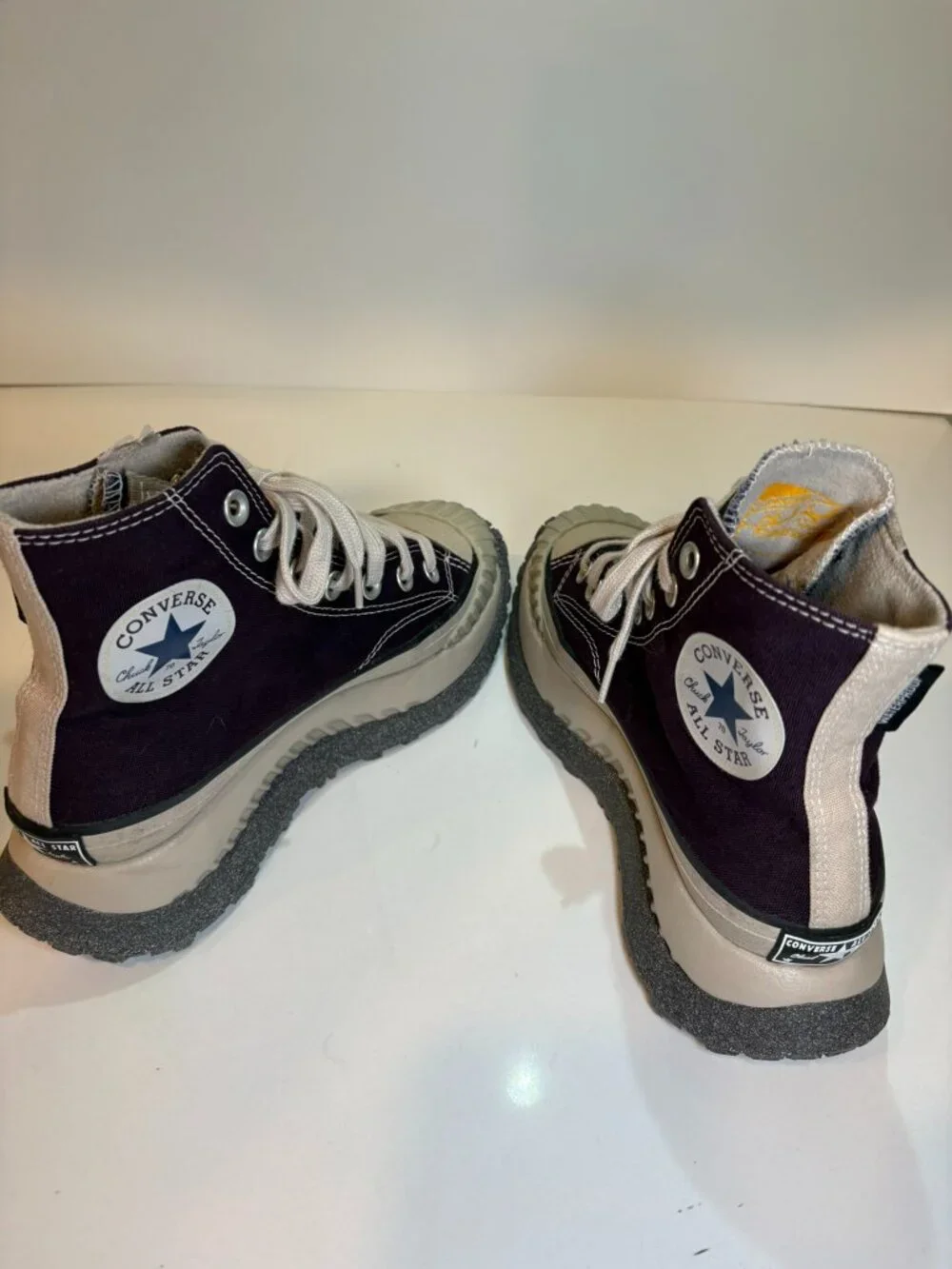 Converse Chuck 70 AT-CX Counter Climate Waterproof High Top Black Cherry 6.5